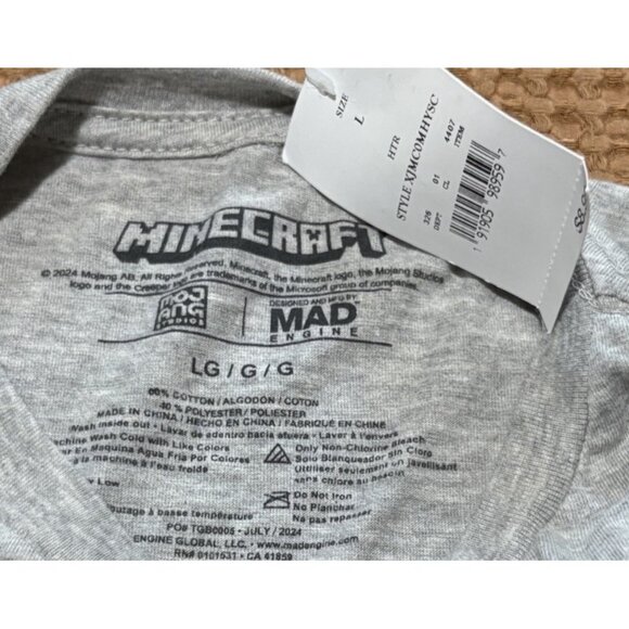 Minecraft Kids Large Graphic T-Shirt - Picture 3 of 5